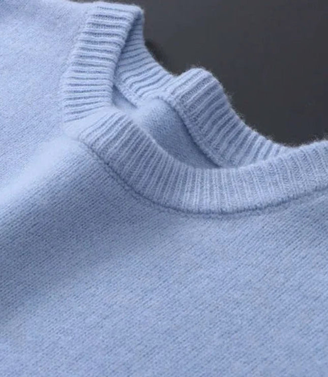 Men's Pullover Crewneck Knit Sweater in Soft Mohair Blend