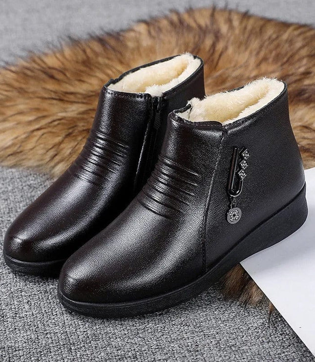 Women's Flat Winter Ankle Boots, Fur Lined with Side Zip