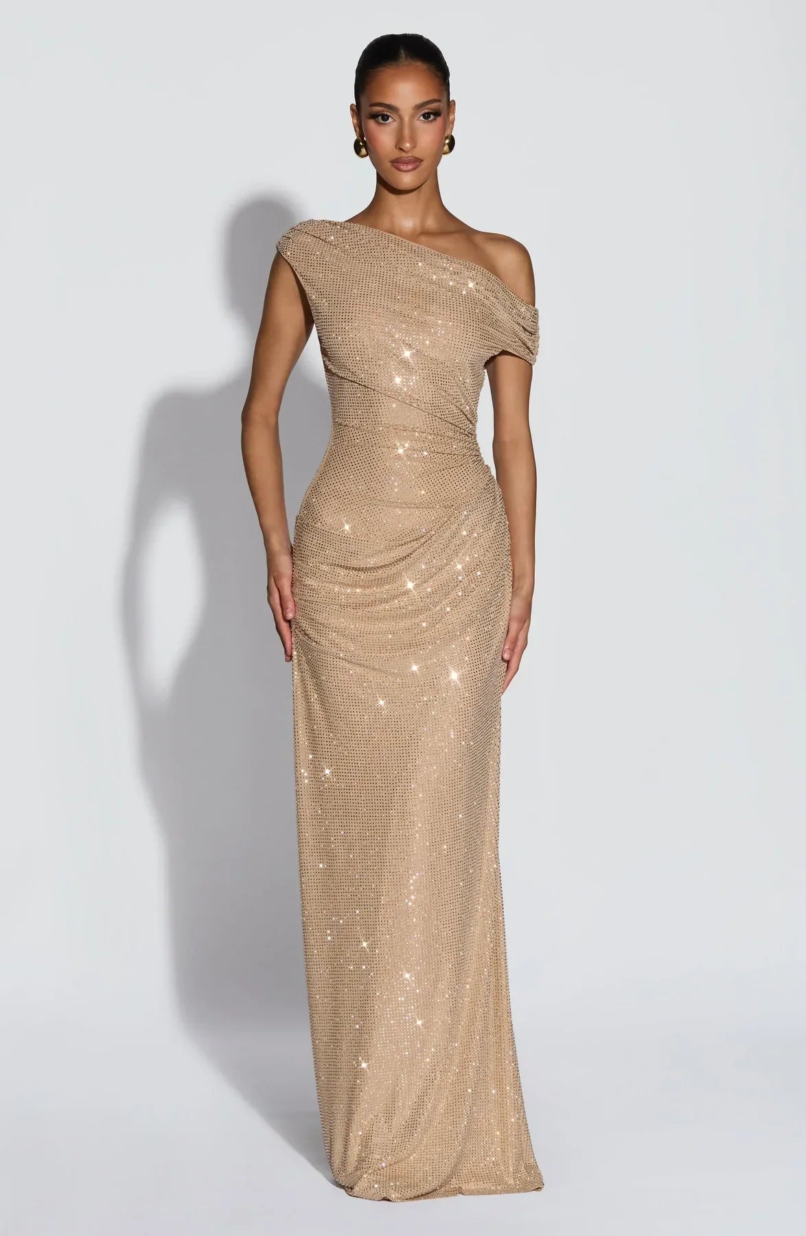 Women's V-Neck Sleeveless Flowy Maxi Wedding Guest Dress